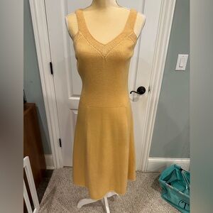 Elegant St. John Knits Yellow Knit Sleeveless Dress